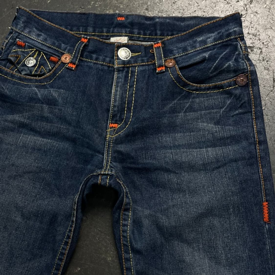 34 트루릴리전 빌리 수퍼 티 부츠컷 청바지  상품이미지3