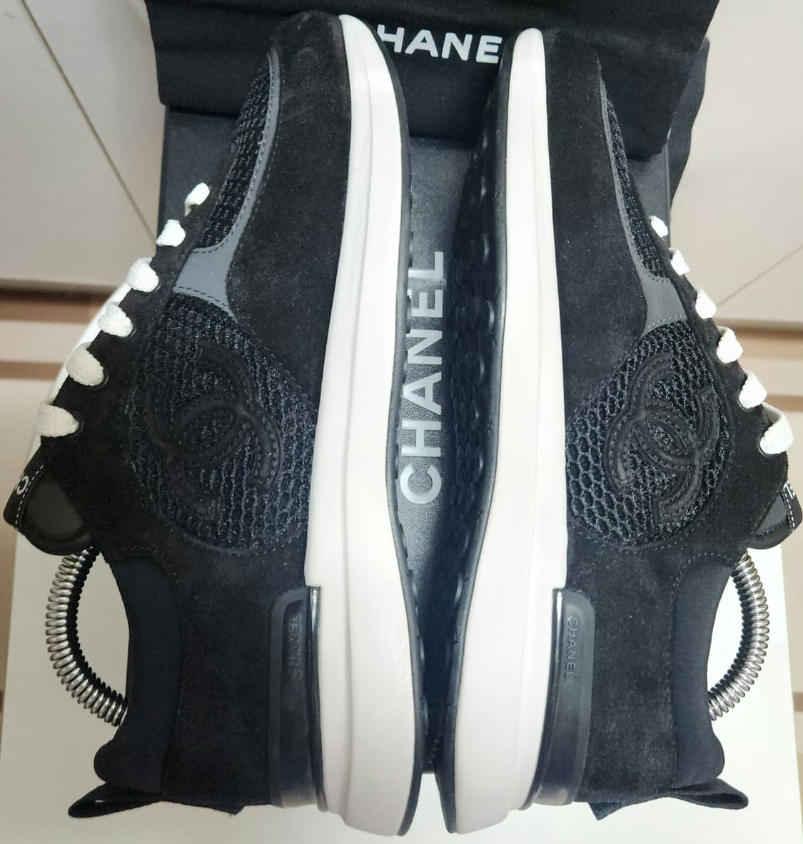 [정품) 샤넬 스니커즈 운동화 메쉬 스웨이드 카프스킨 테니스 37 새상품 상품이미지3