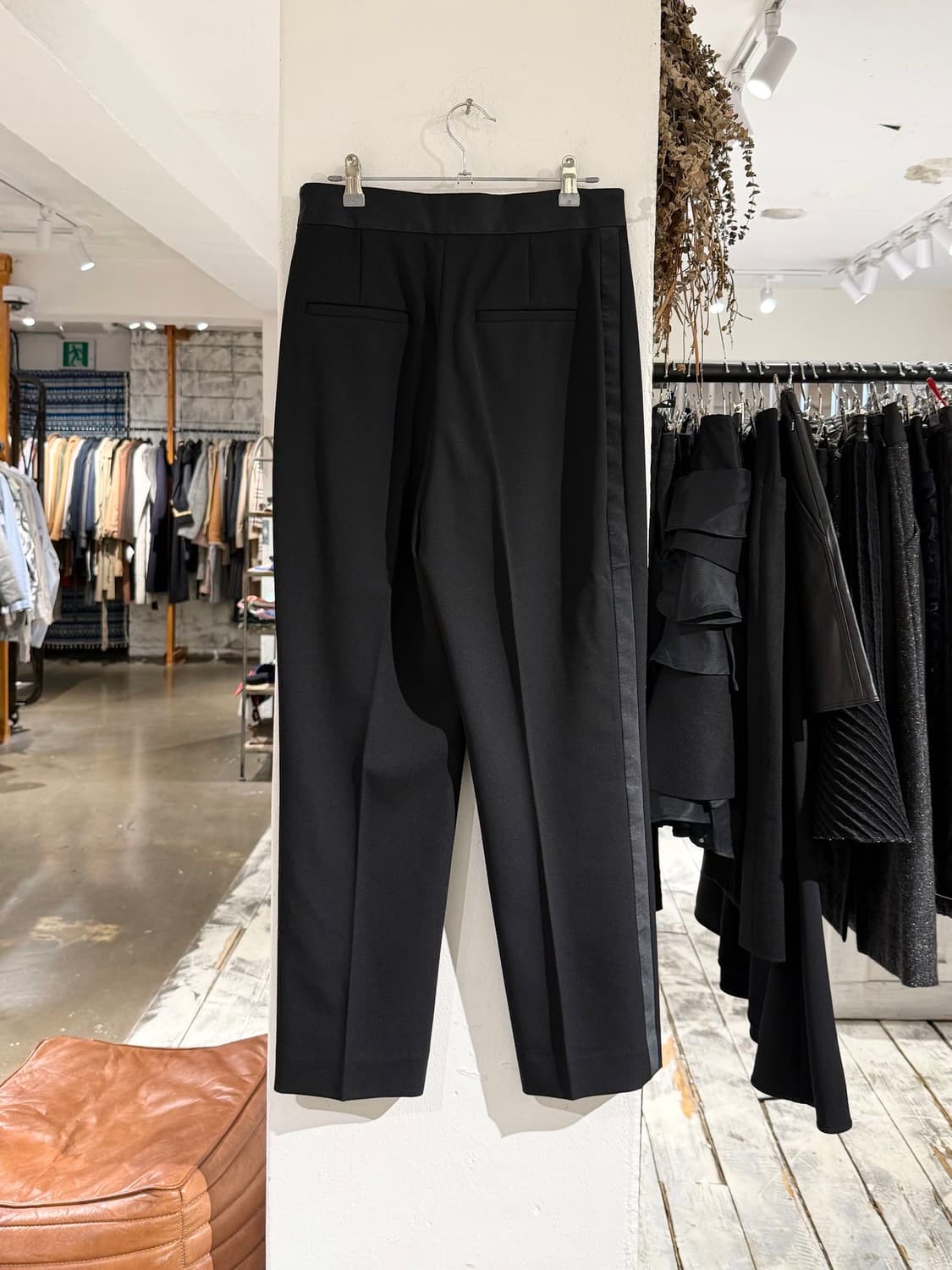 미우미우 블랙 버진울 사이드라인 트라우저 상품이미지4