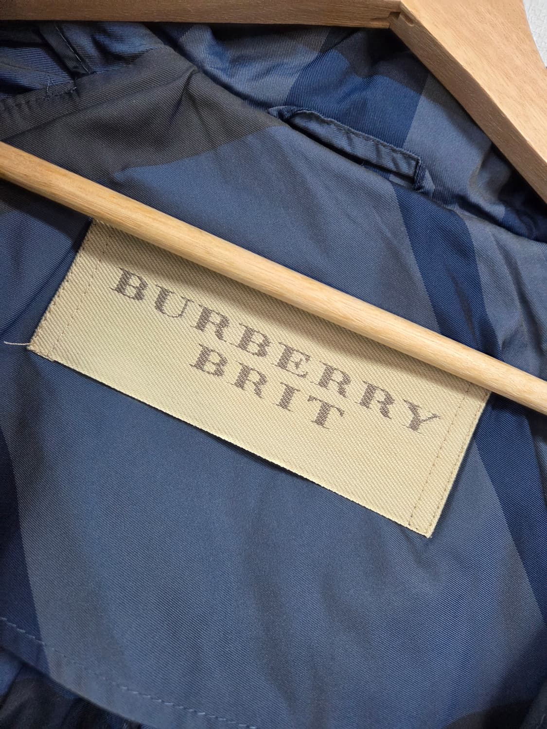 버버리 브릿 체크 여성자켓  상품이미지5