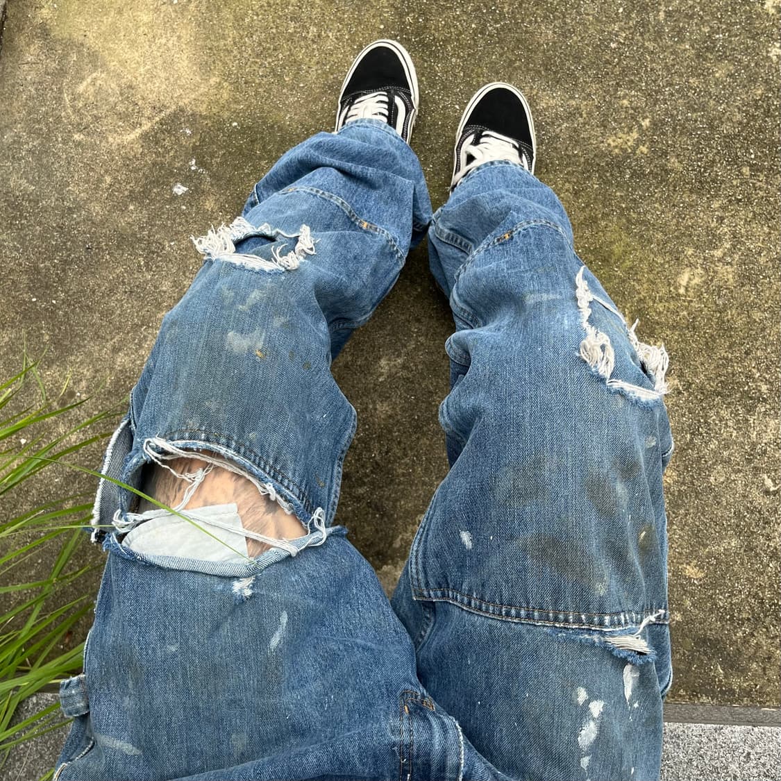 Carhartt 데미지 데님 더블니 (38“) 상품이미지3