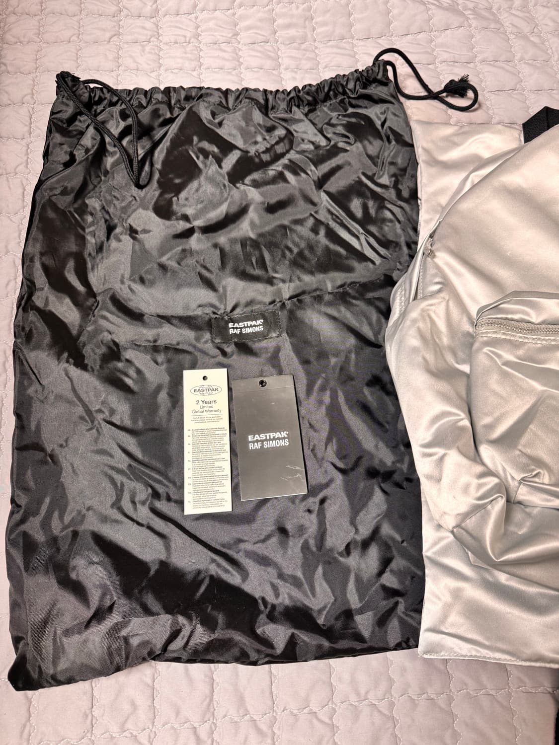 라프시몬스 이스트팩 포스터 백팩 상품이미지3