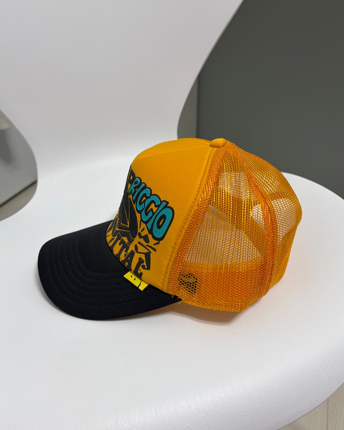 캐피탈 라이프 카프리치오 트럭 캡 골드 블랙 상품이미지3