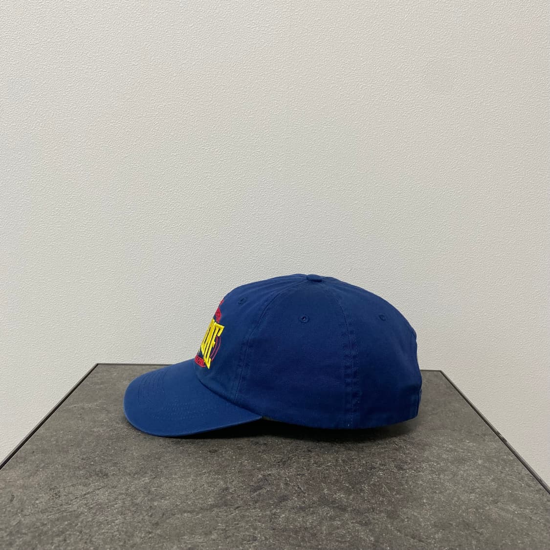 슈프림 23FW 웜업 워시드 네이비 볼캡 모자 상품이미지3