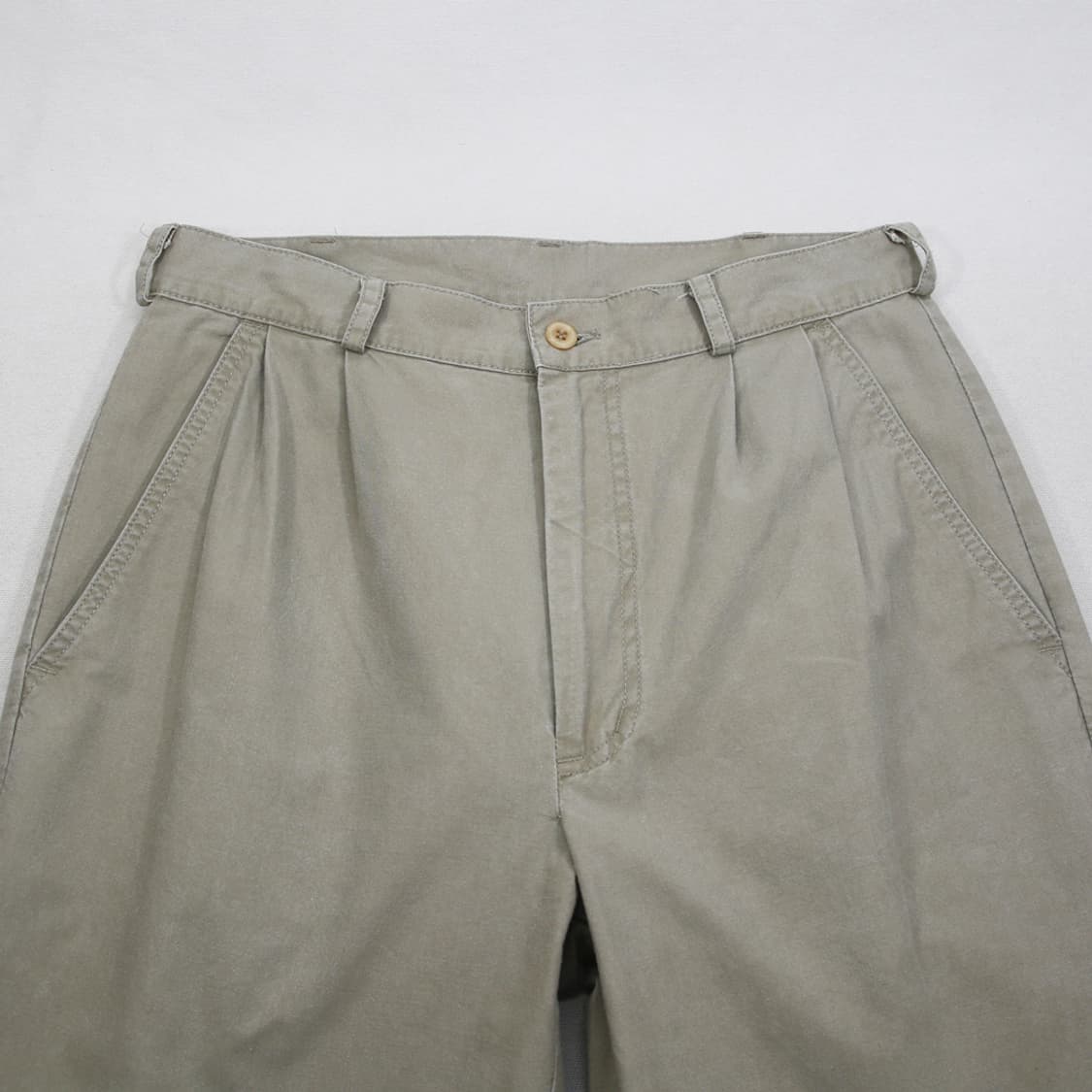 (착용컷) L.L.Bean 클래식 치노 팬츠 (남성용 29) 상품이미지4