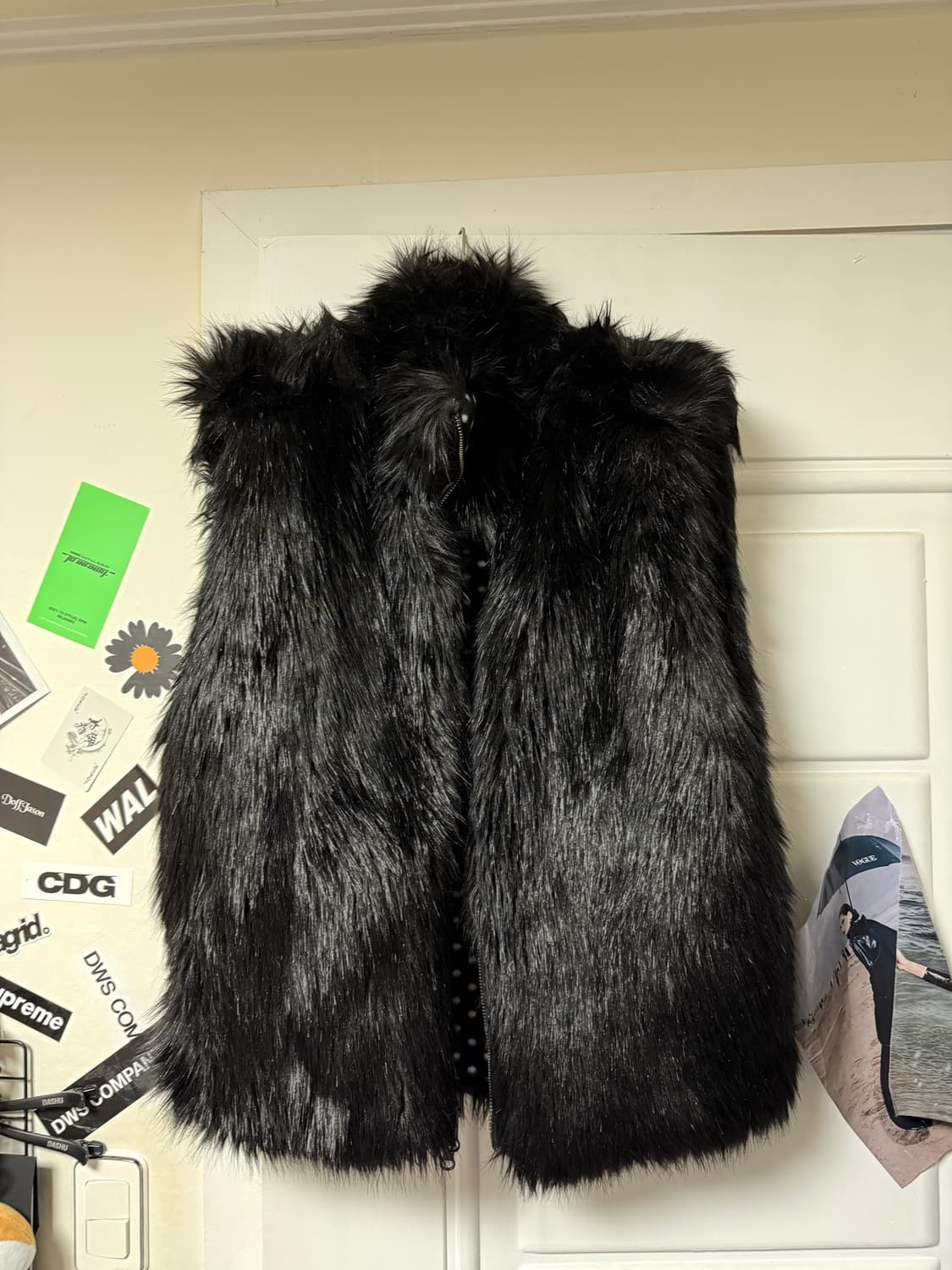 Haze Reversible Dot Fur Vest_[Black] 상품이미지2