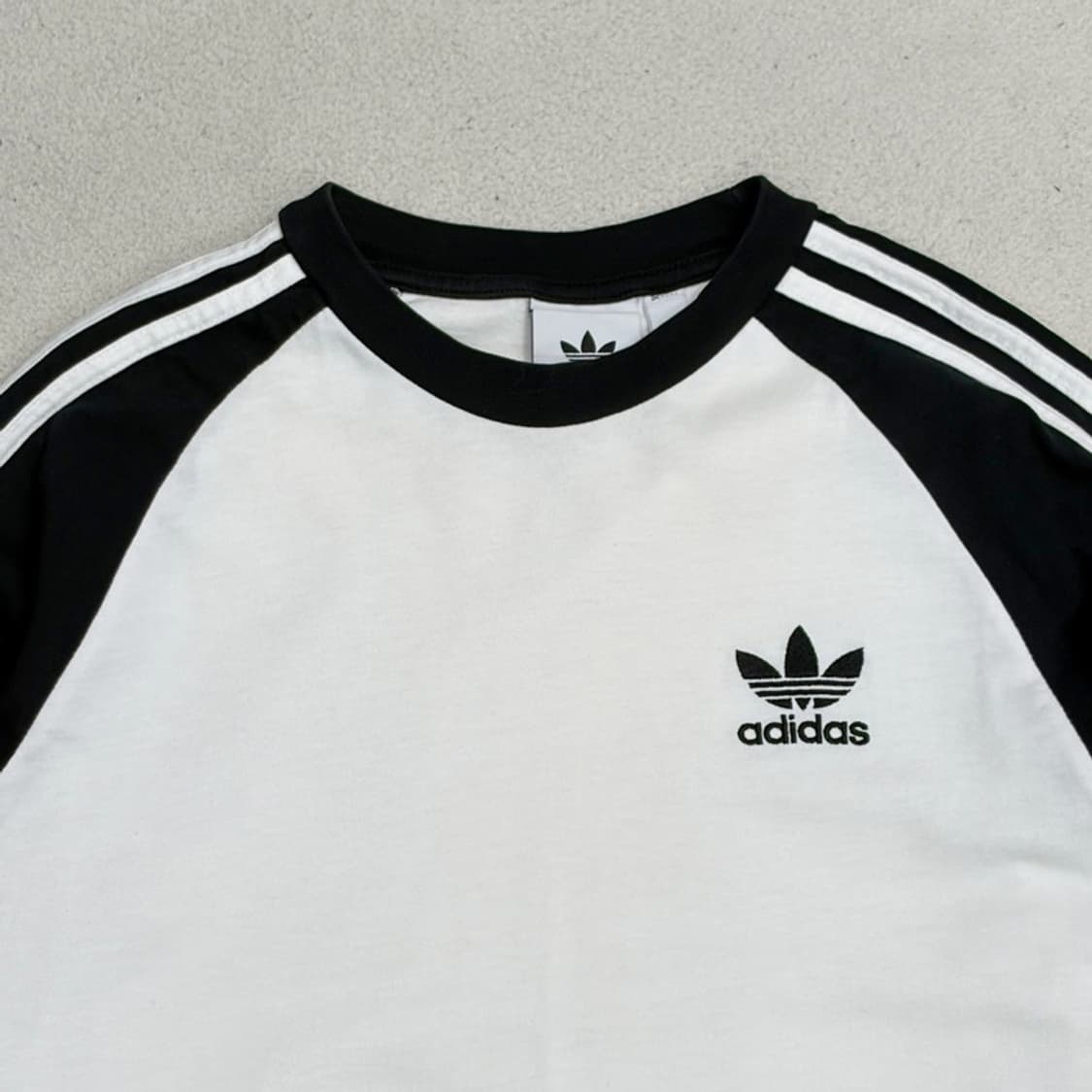 ADIDAS 아디컬러 3-스트라이프 트레포일 롱슬리브 L 상품이미지3