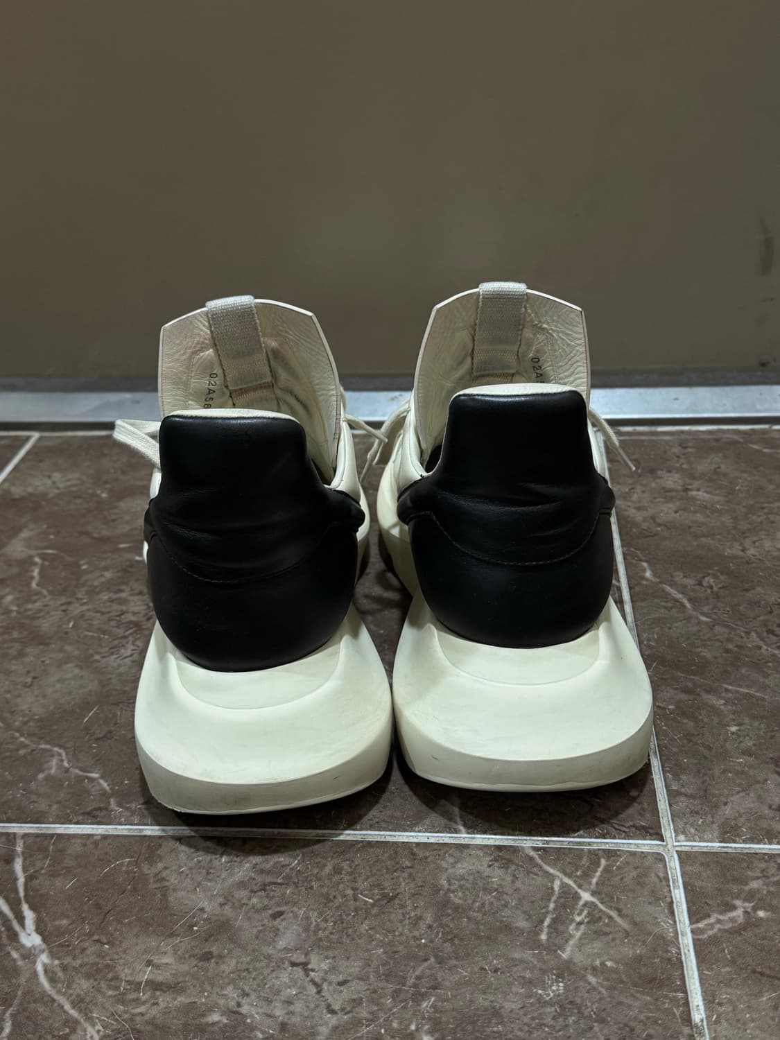 릭 오웬스 게스 러너 스니커즈 275  상품이미지4