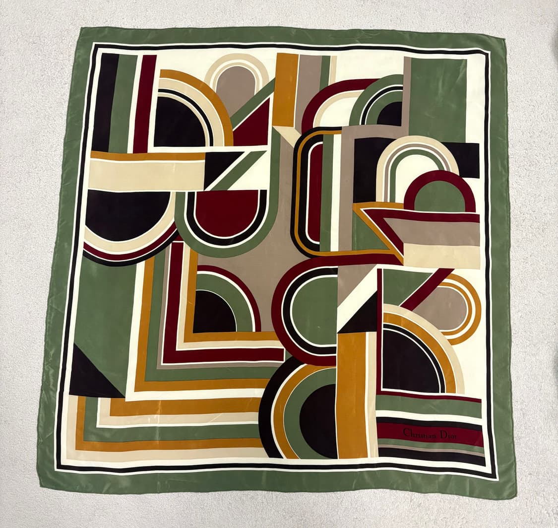 크리스찬 디올(Dior) 기하학 패턴 실크 스카프 상품이미지1