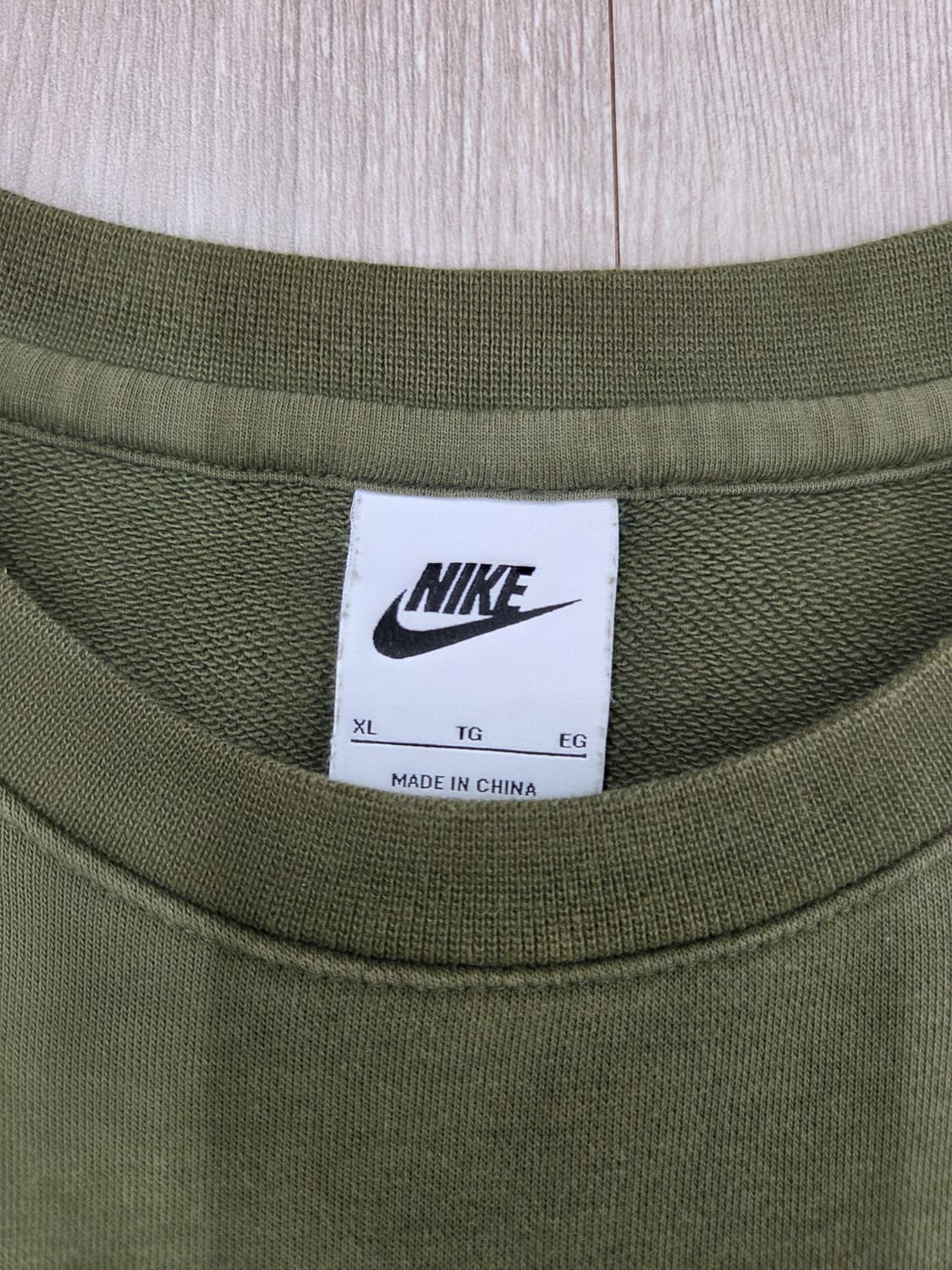 (새상품)나이키 클럽 맨투맨 카키 올리브 XL,105 bv2667-326 상품이미지3