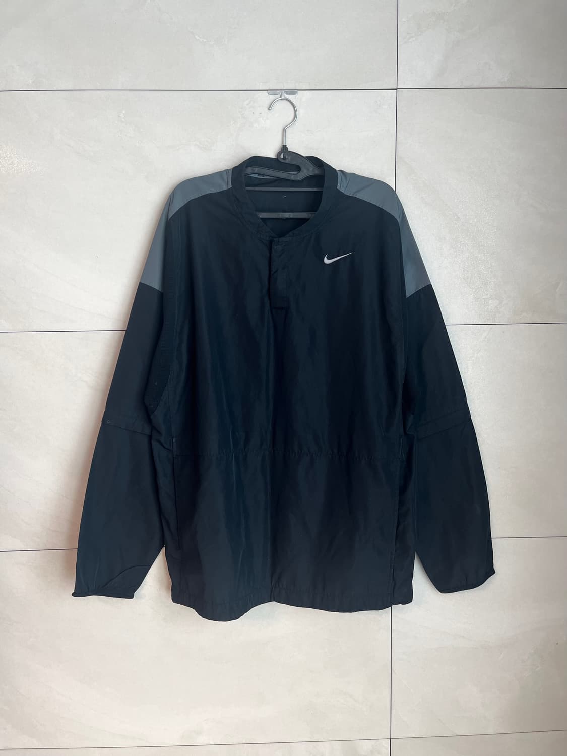 나이키 스우시 바람막이 상품이미지1