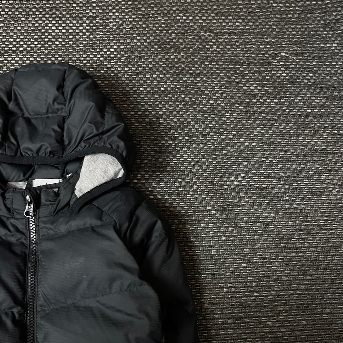 아디다스 베이비 블랙 다운 패딩 상품이미지3