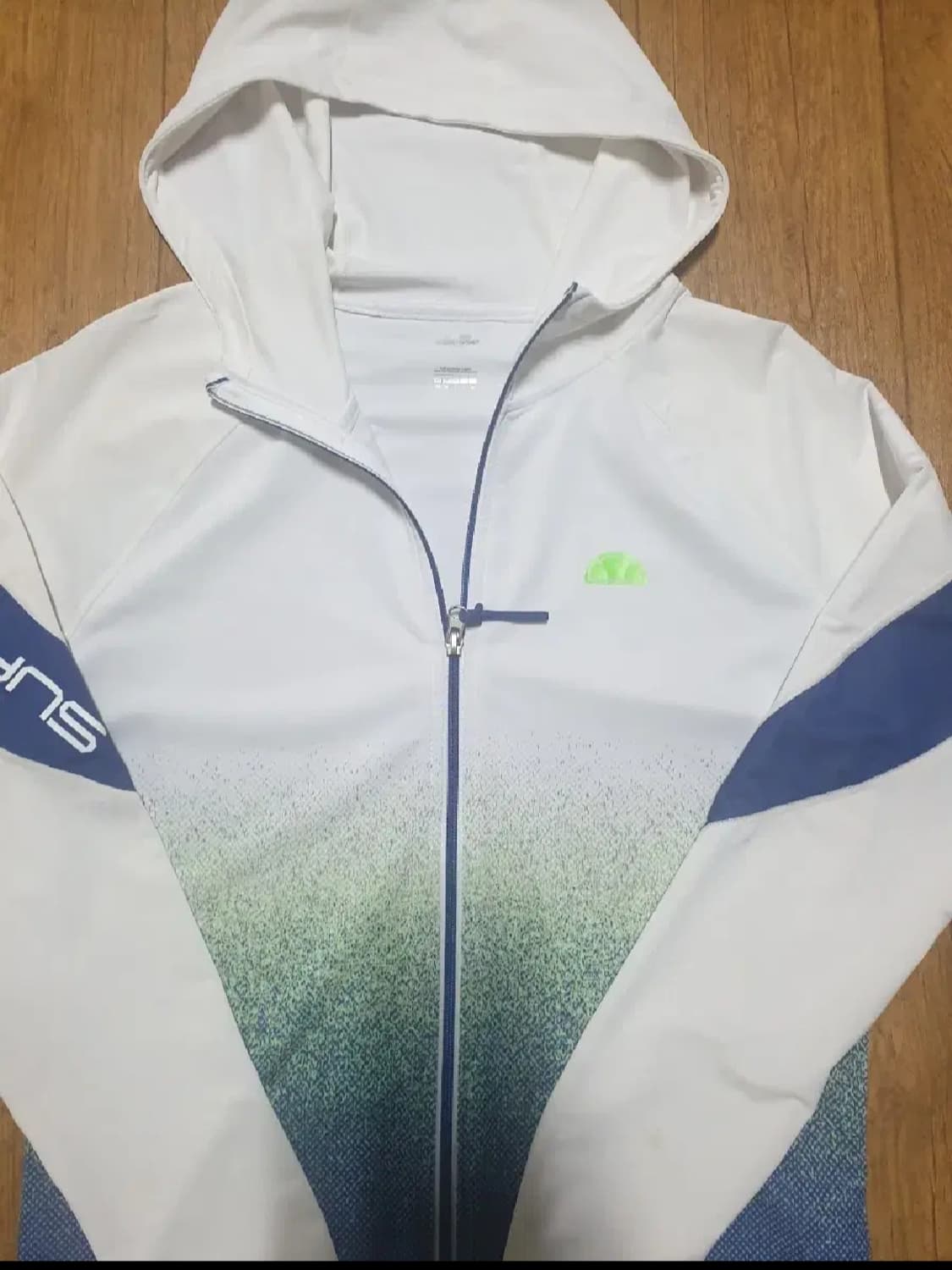 엘레쎄 운동복 후드집업 95 사이즈입니다 상품이미지3