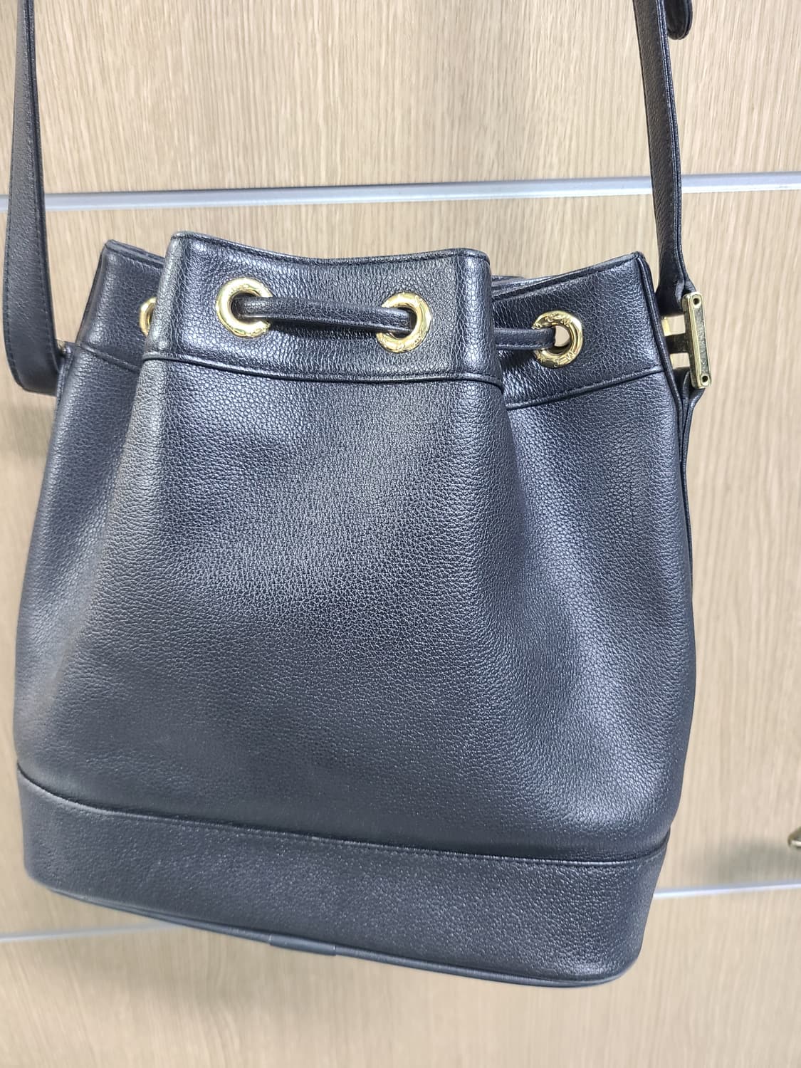 MCM 블랙 가죽 버킷백 상품이미지5