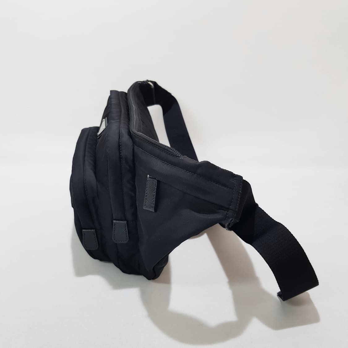 프라다 포코노 삼각로고 바이커 벨트백 2VL003 상품이미지4