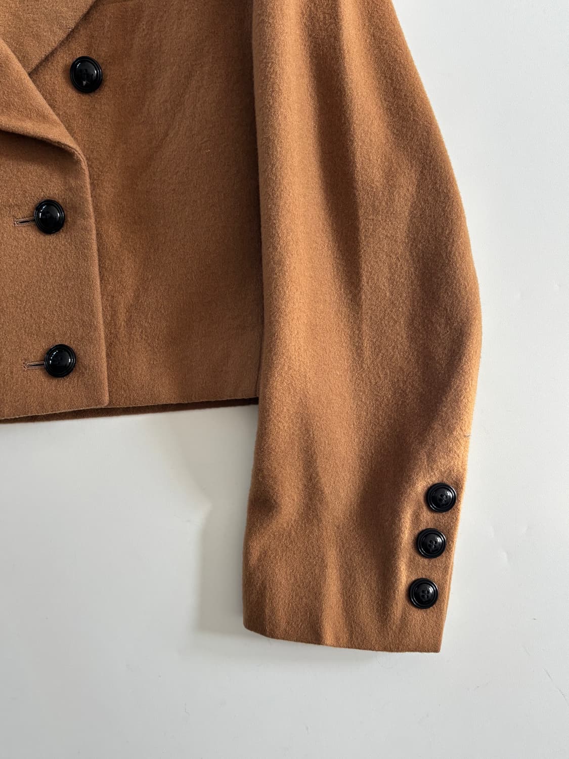 Yves Saint Lauren 입생로랑 카멜 크롭 더블 블레이저 상품이미지3