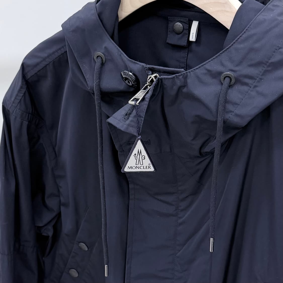 [S+급/6] 몽클레어 guiers 후드 바람막이 야상 자켓 다크네이비 상품이미지7