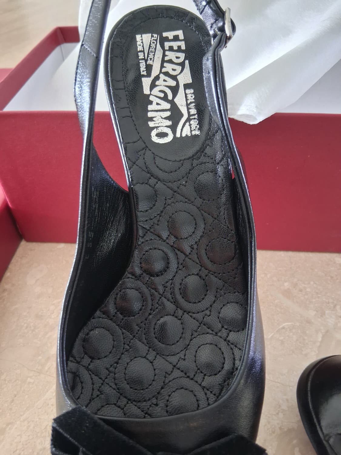 페라가모 간치니 로고 퀼팅 슬링백 뮬 Size 5.5 상품이미지7