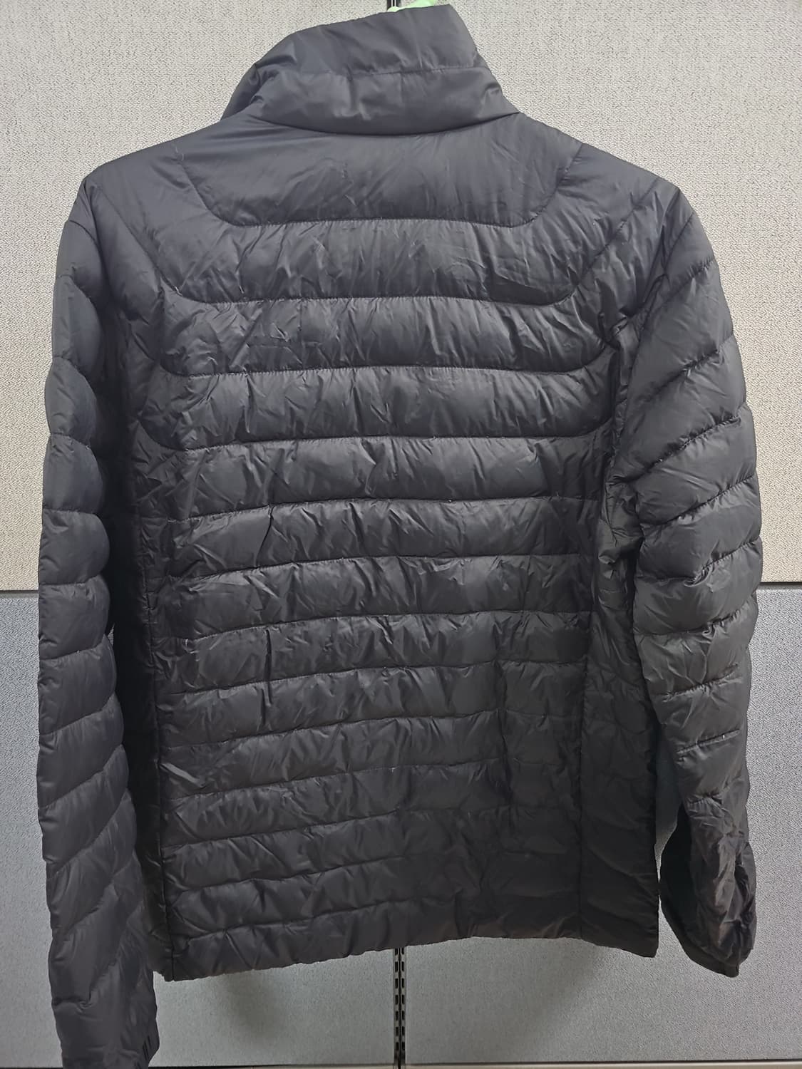 머렐 정품 구스경량패딩 105사이즈 판매합니다  상품이미지4