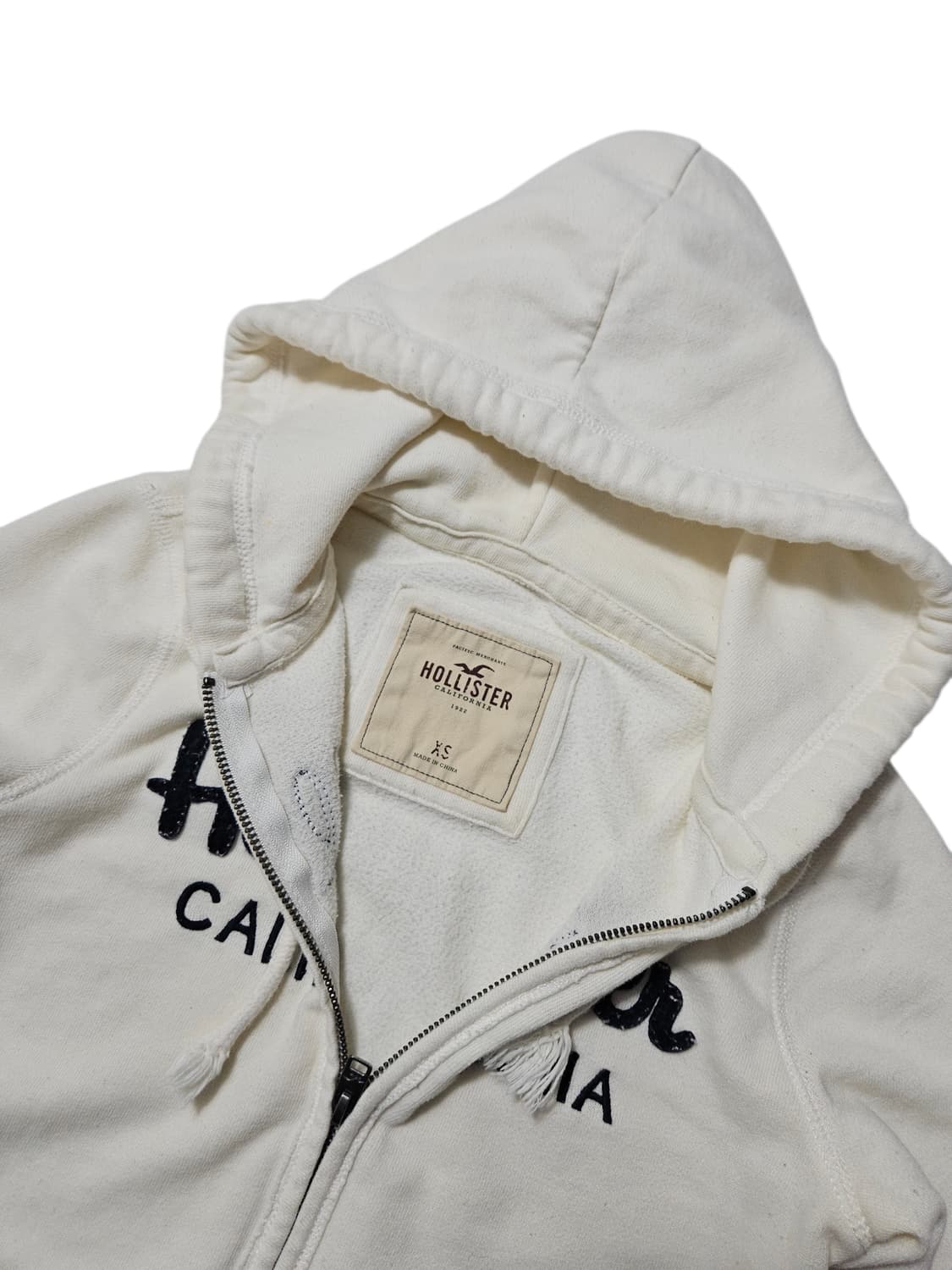 홀리스터 화이트 딱붙핏 스펠아웃 로고 XS 후드집업 상품이미지4