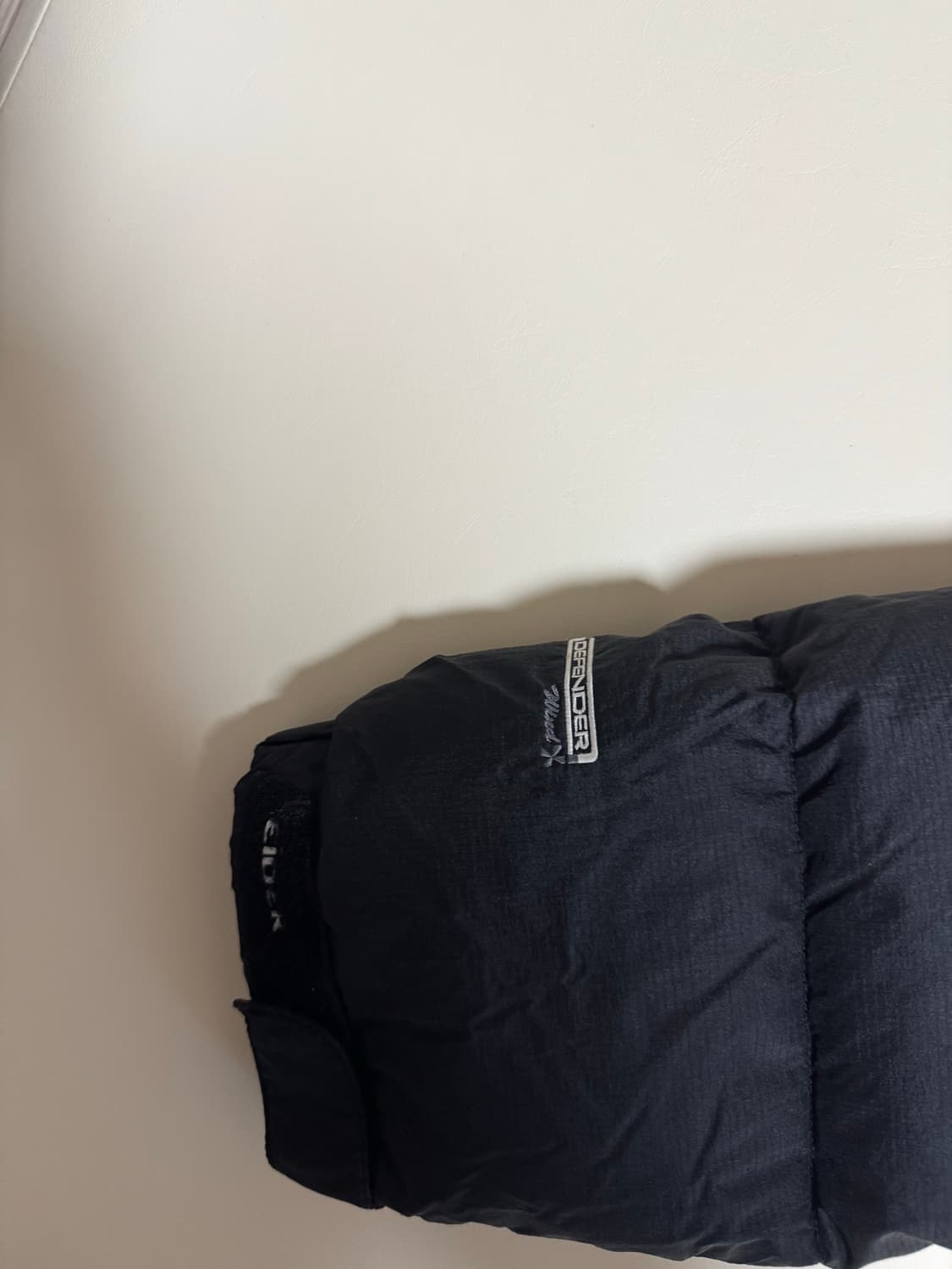 (105)아이더 Defender 700 필파워 블랙 패딩 상품이미지5