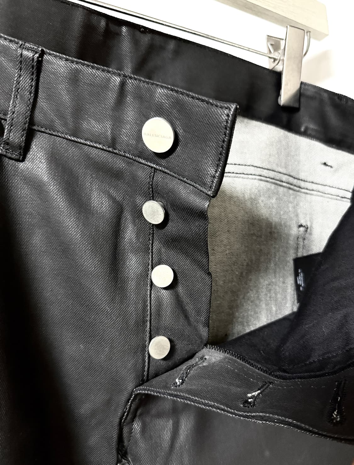 Balenciaga 15s Waxed Coated Denim Pants 상품이미지5