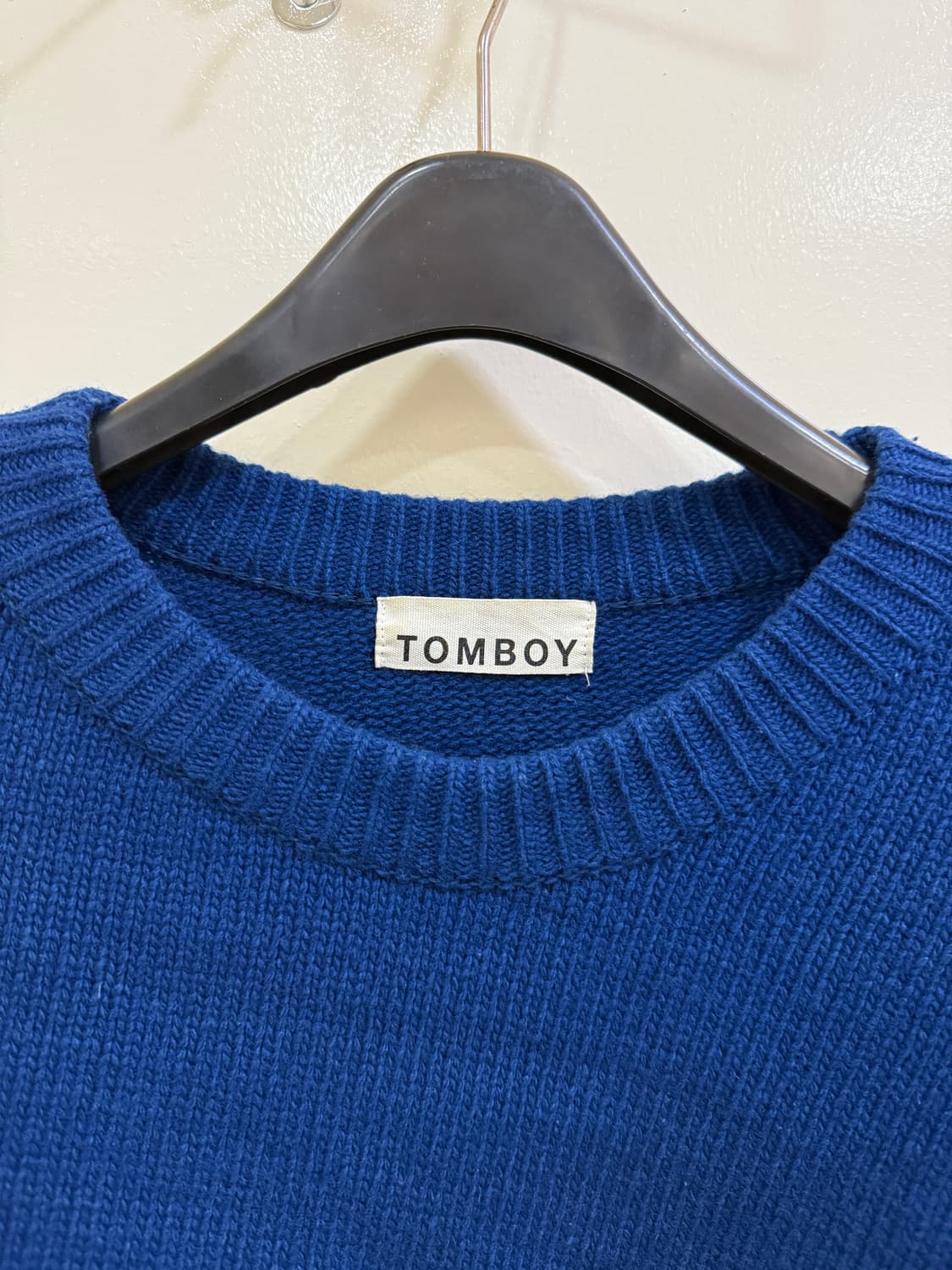 톰보이 딥블루 니트 스웨터 정품 상품이미지4