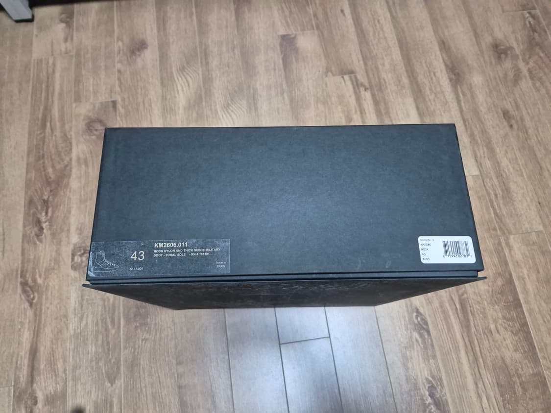 Yeezy season 3 Miltary boot rock eu43 상품이미지6