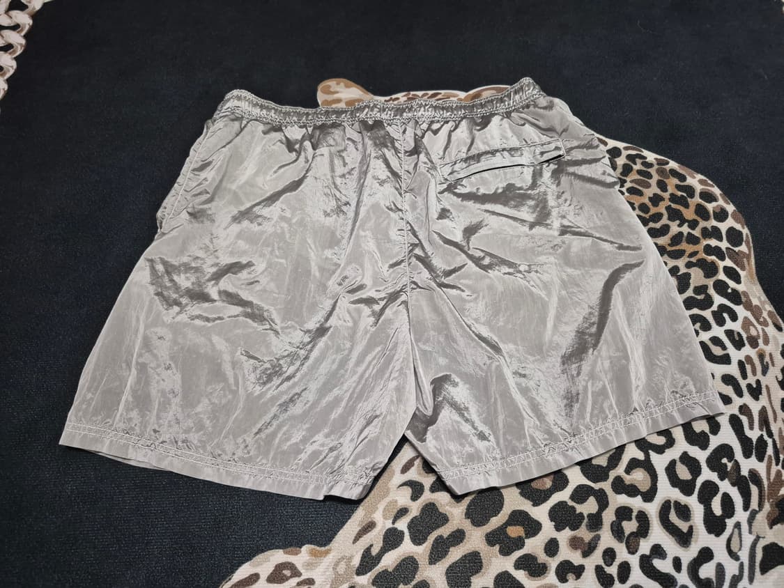 스톤 아일랜드 21s/s 나일론 메탈 반바지 XL 상품이미지3
