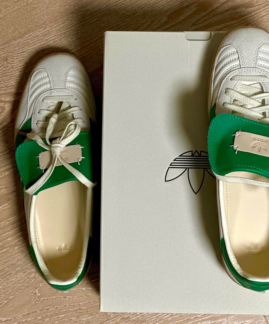 (280)(새상품)아디다스 x 풋인더스트리 가젤 인도어 오프화이트 그린 상품이미지1