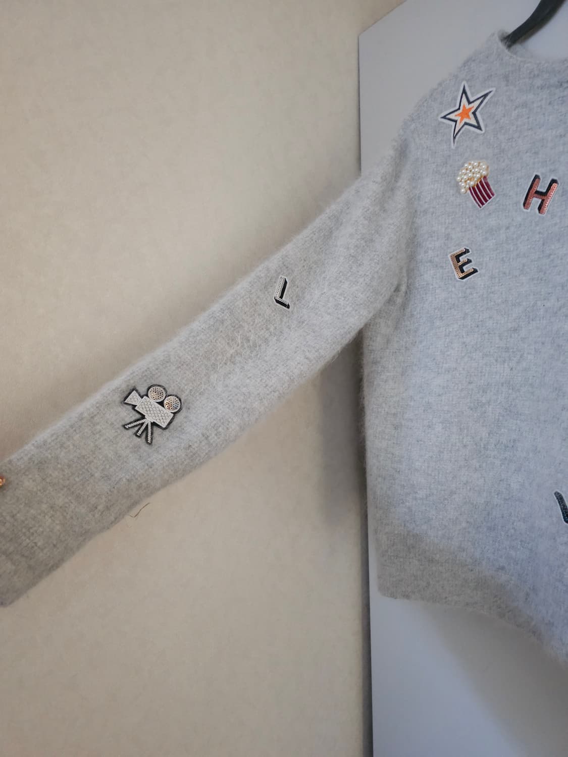 지컷 패치장식 앙고라 니트 상품이미지4