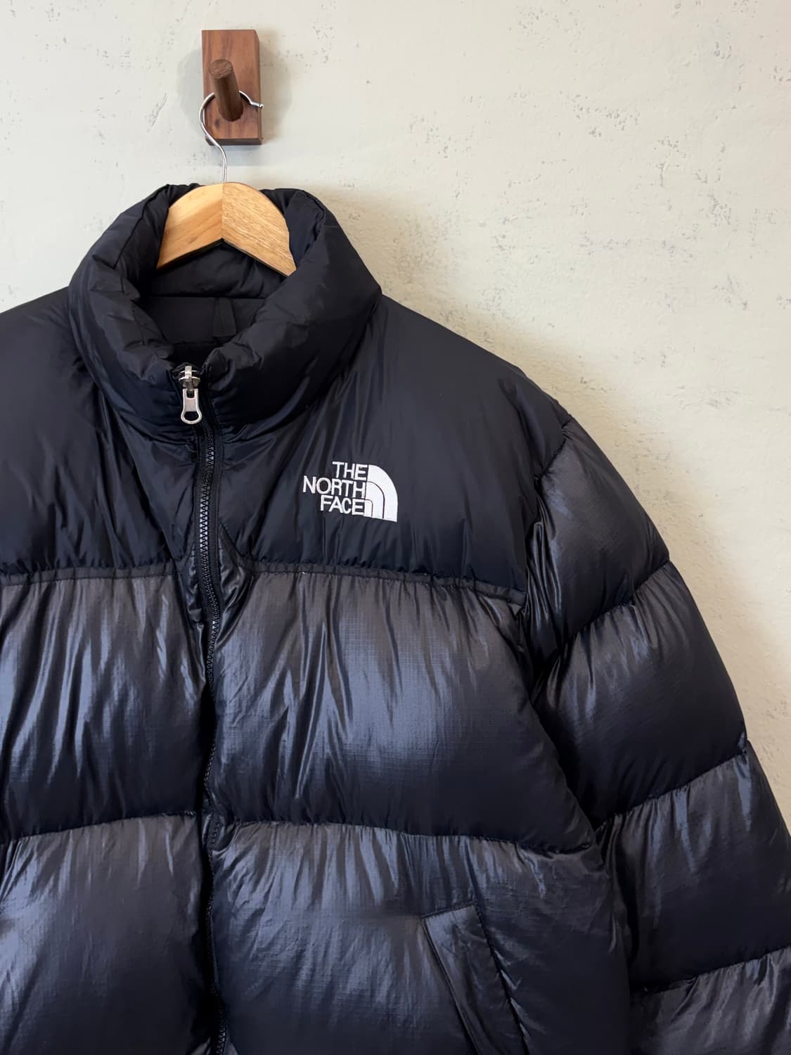 노스페이스 90s 미주 700 눕시 패딩 블랙 상품이미지2