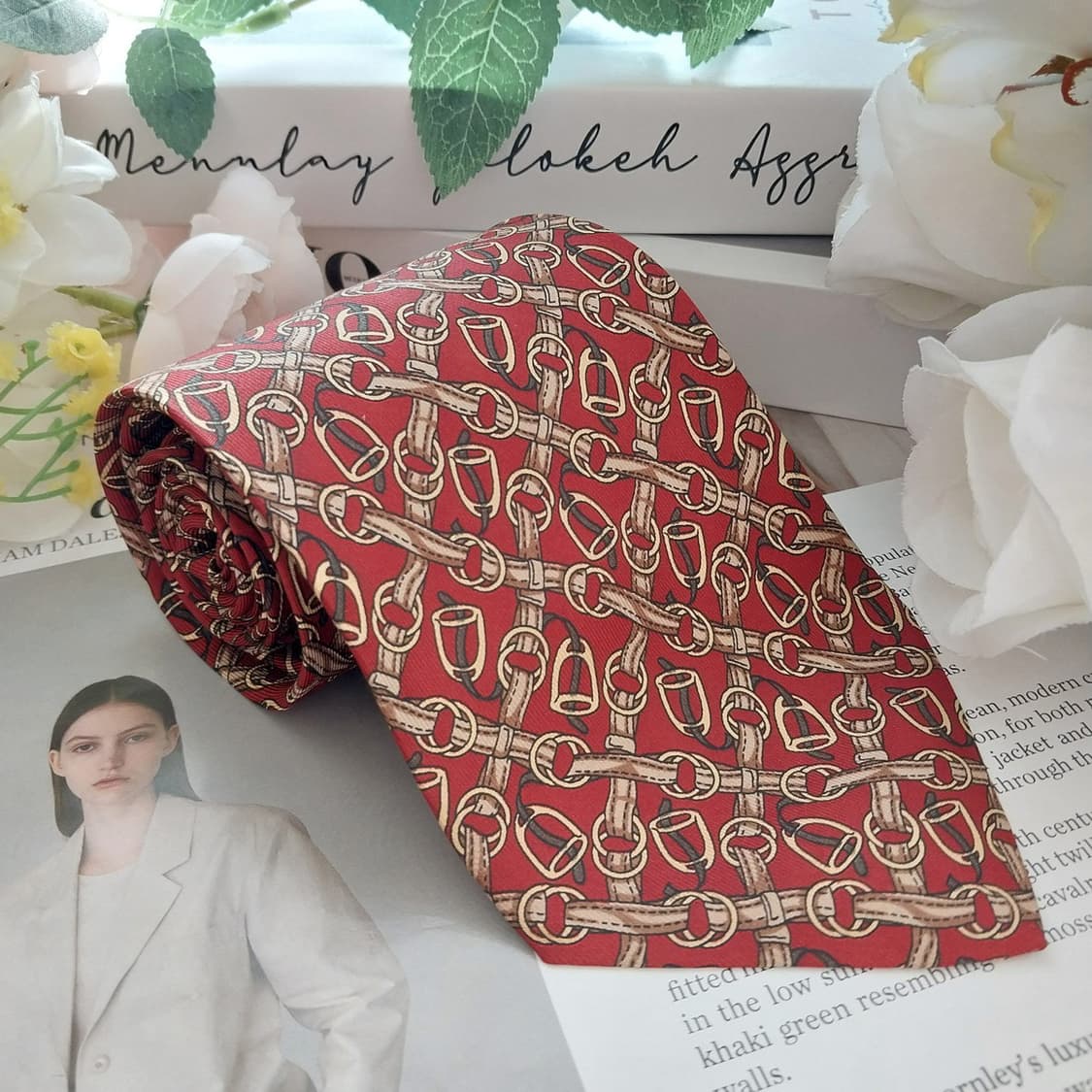 스피가우오모 실크 레드 마구 패턴 넥타이 9.5cm A+등급 K1318
 상품이미지1