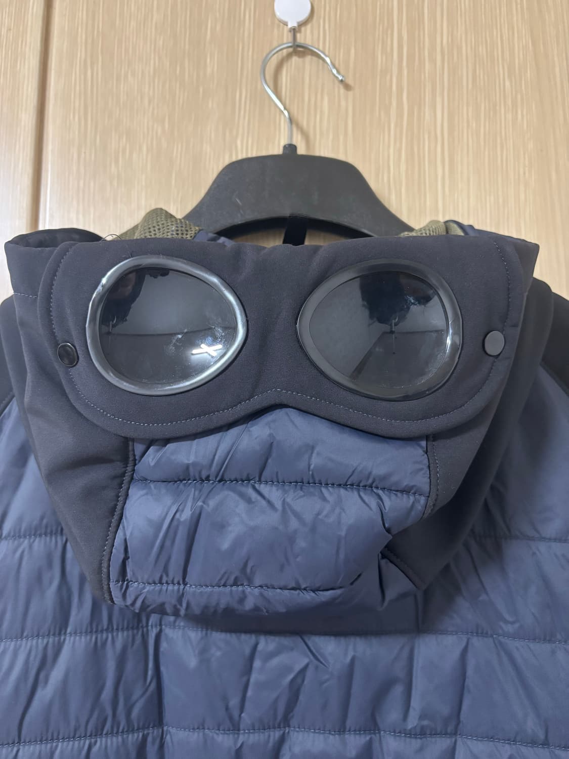 C.P.컴퍼니 패딩 고글 조끼 상품이미지6