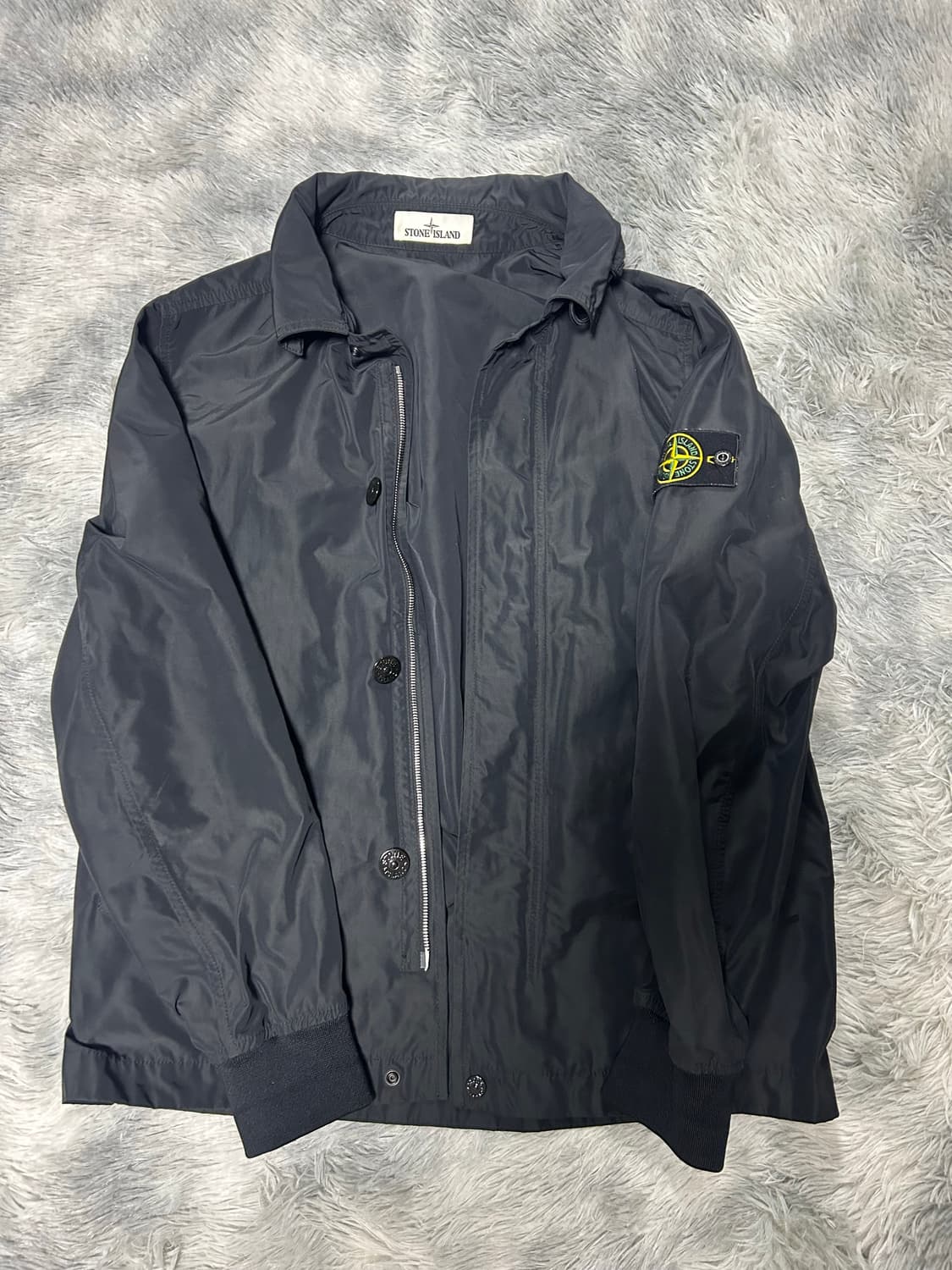 스톤 아일랜드 마이크로랩스 나일론 바람막이 M 블랙 상품이미지3