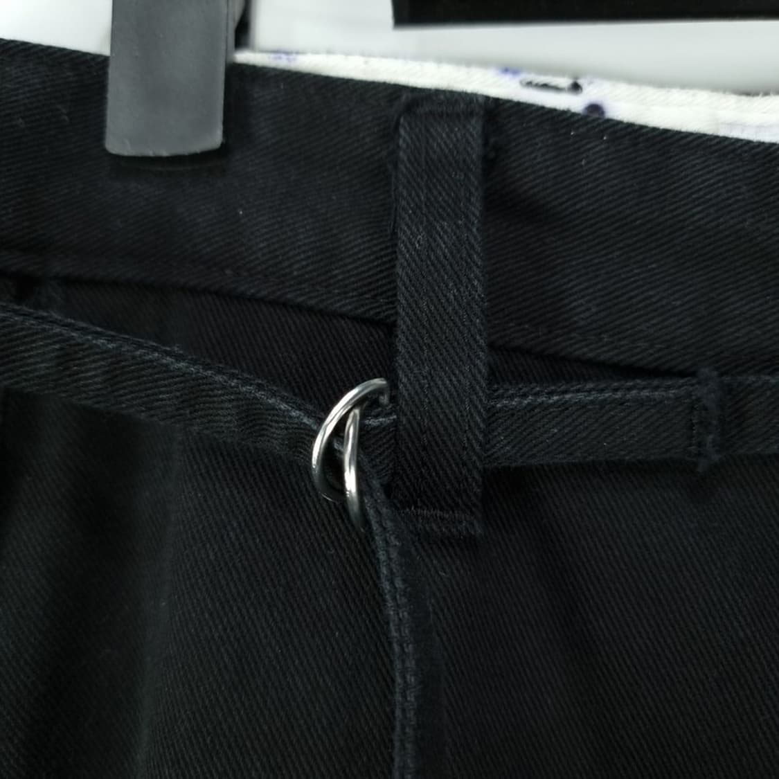 [예스아이씨] 벨티드 루주 테이퍼드 코튼 팬츠 블랙 M19196 상품이미지7