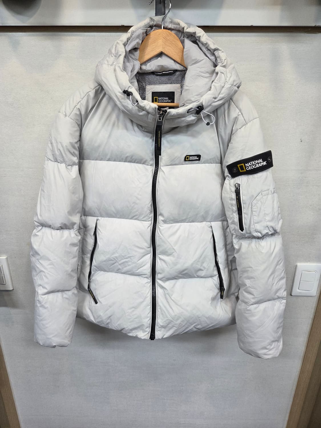 내셔널지오그래픽 푸퍼 구스다운 후드패딩 L 상품이미지1