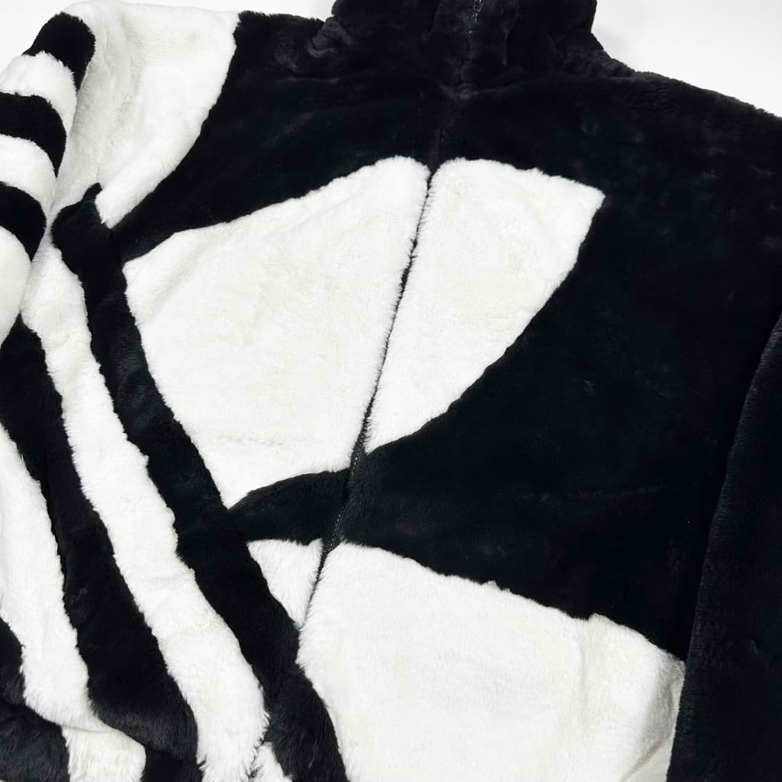 아디다스 트레포일 빅로고 퍼 자켓 후리스 M 상품이미지4