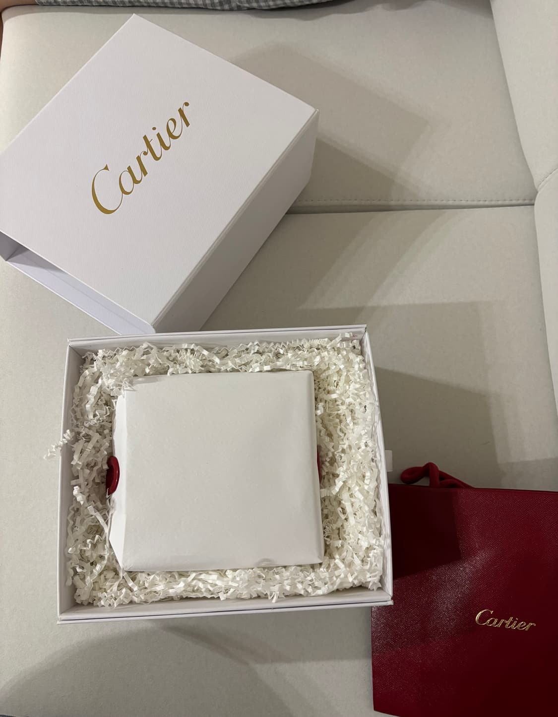 까르띠에 다무르 펜던트 네크리스 스몰 화이트 골드 다이아몬드 0.09캐럿 상품이미지6