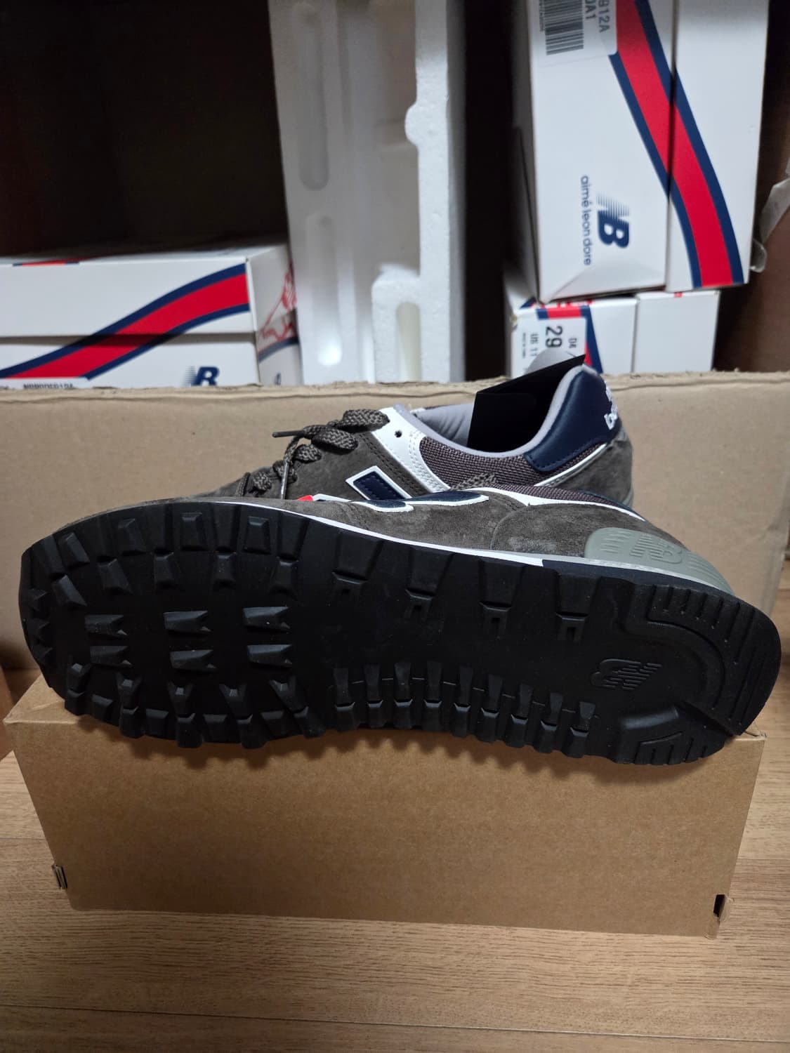 뉴발란스 UK 576 OU576NBR 270사이즈 새상품 상품이미지2