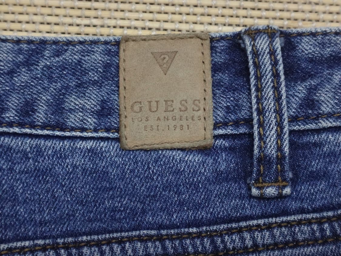 (28인치) GUESS 게스 여성 M톤 슬림 와이드 진 상품이미지6