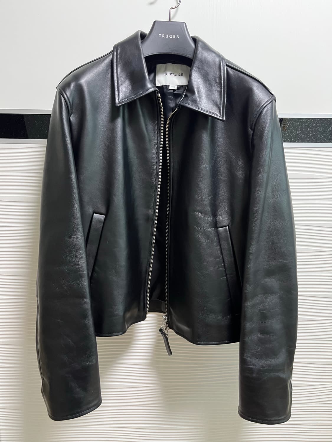 토니웩 23fw 레더자켓 상품이미지1