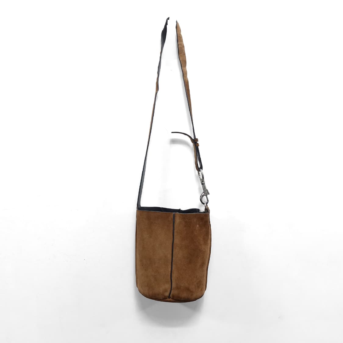 ACNE STUDIOS 아크네 스튜디오 브라운 스웨이드 마켓 버킷백 상품이미지3