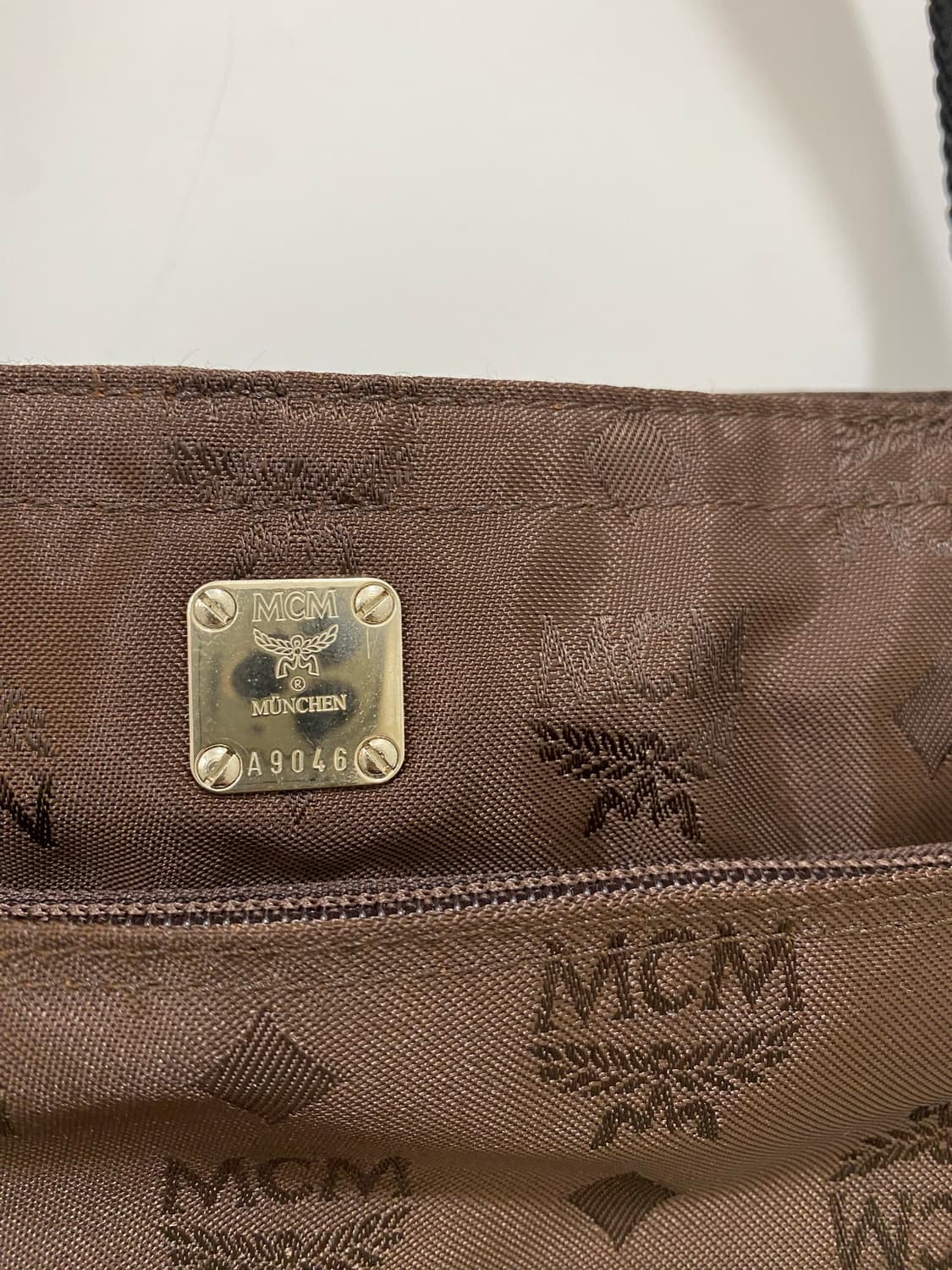 MCM 숄더 패브릭백 상품이미지2
