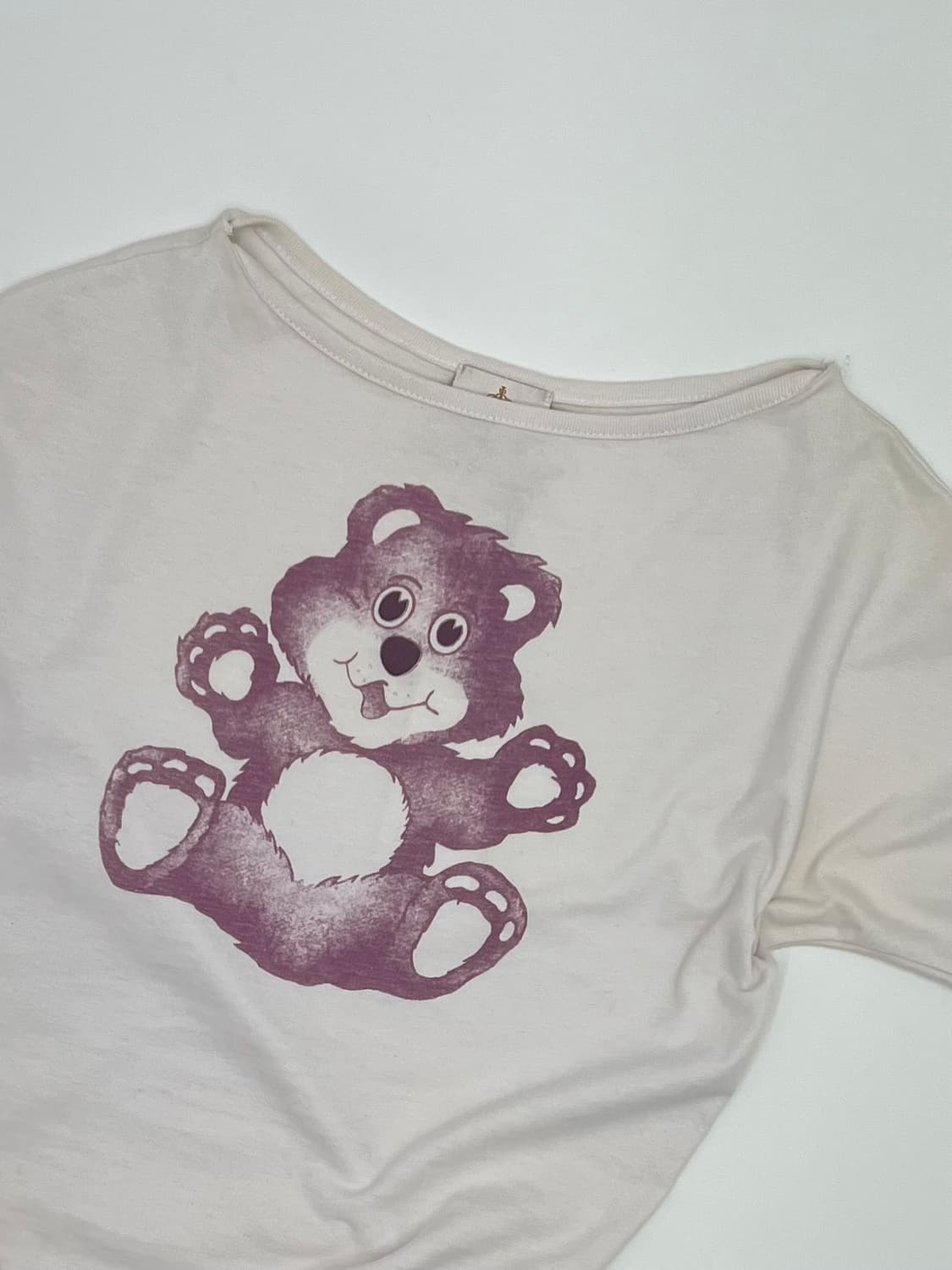 비비안 웨스트우드 베어 프린팅 반팔 티셔츠 상품이미지2