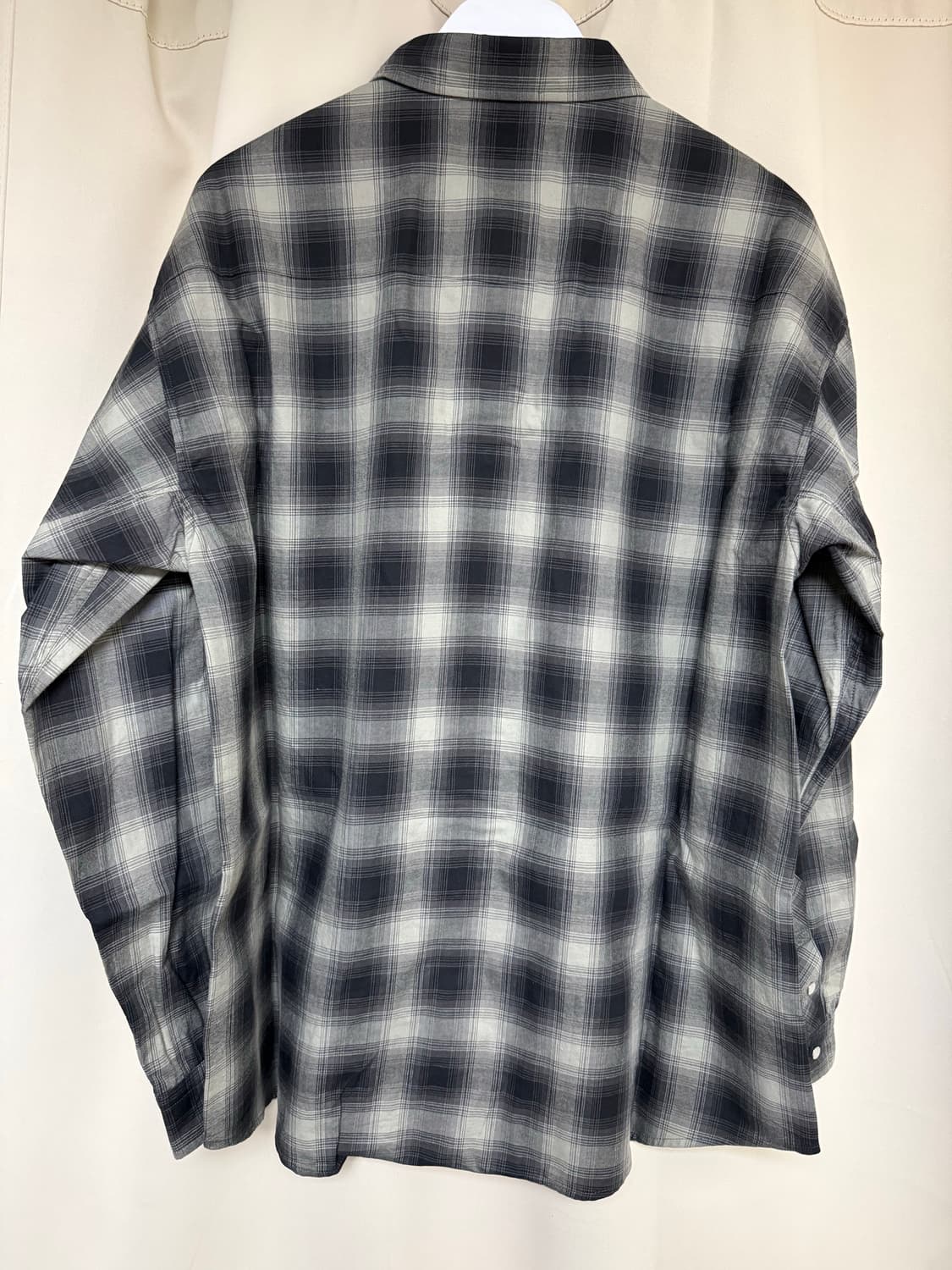 폴리테루 루즈드 체크 셔츠 웨스턴 차콜 옴브레 2 팝니다 상품이미지2