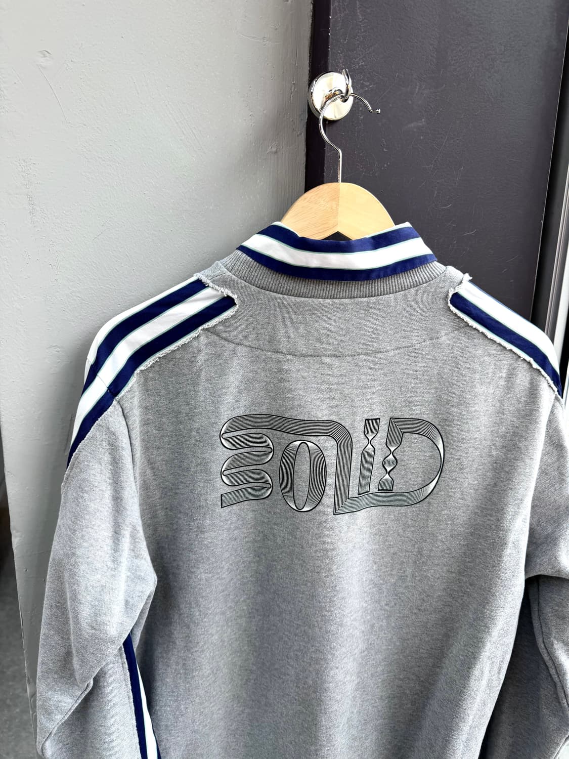 .46/ 솔리드옴므 백로고 셔츠레이어링 맨투맨 상품이미지6