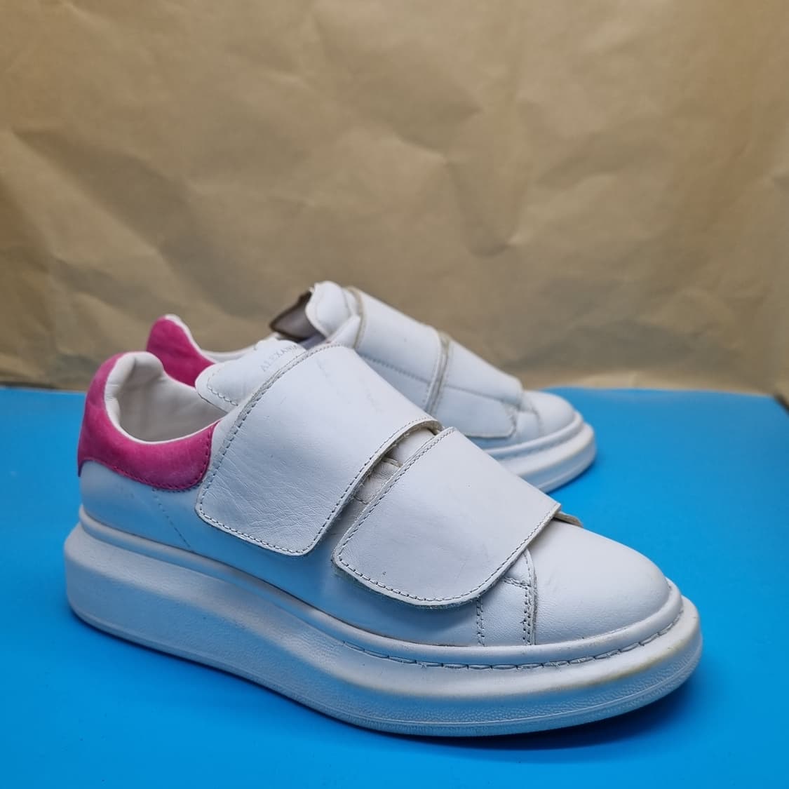 알렉산더맥퀸 오버솔벨크로스니커즈37.5 230 상품이미지1