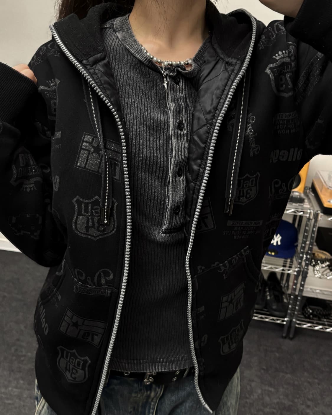 올드 빈티지 패턴 퀼팅 도톰 후드집업 블랙 상품이미지2