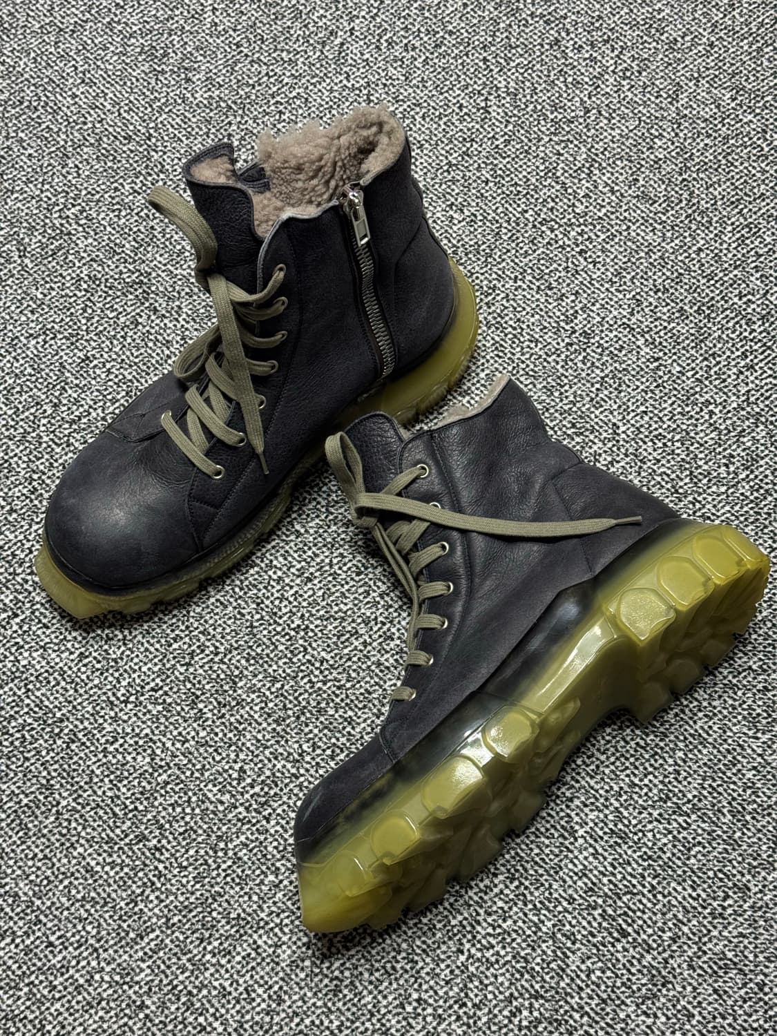 릭오웬스 무스탕 트랙터 부츠 상품이미지2